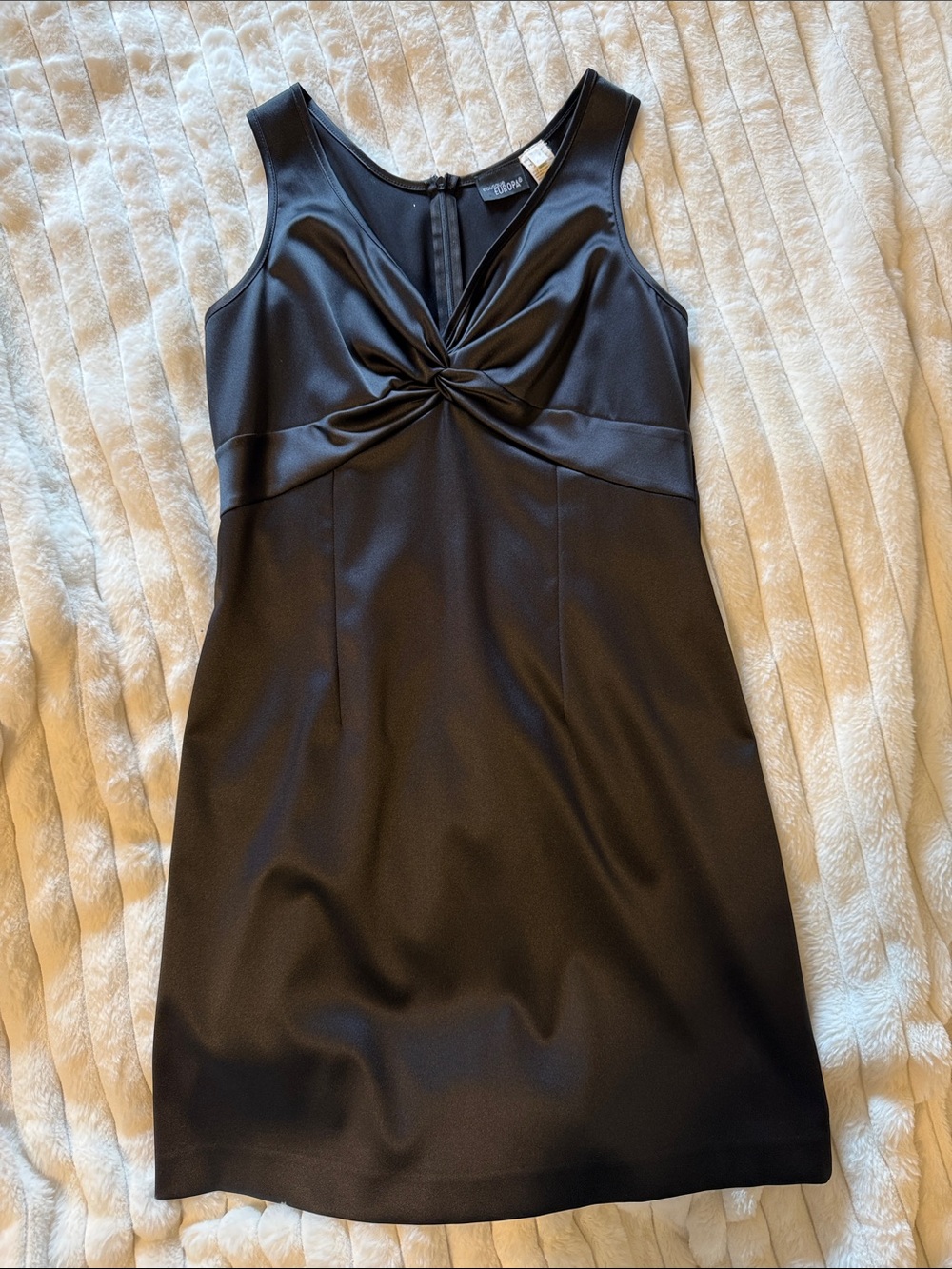 Sleeveless Black Twist-Detail Mini Dress